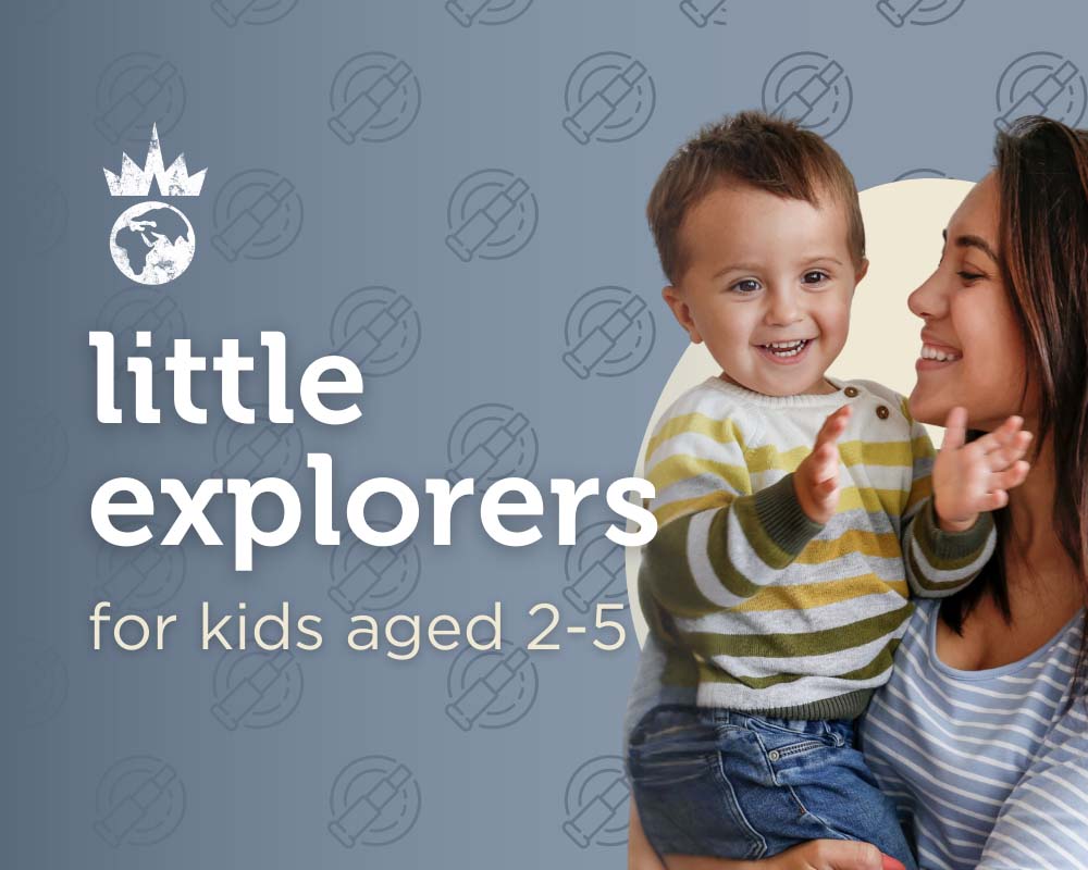 Little Explorers – Paper Heart Mosaic at Museum of World Treasures